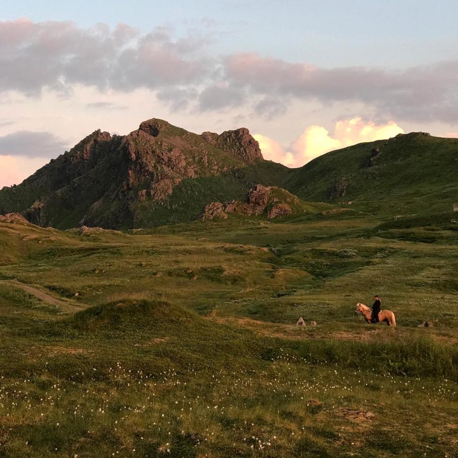 Flo Lofoten Nature Escape Valberg Dış mekan fotoğraf